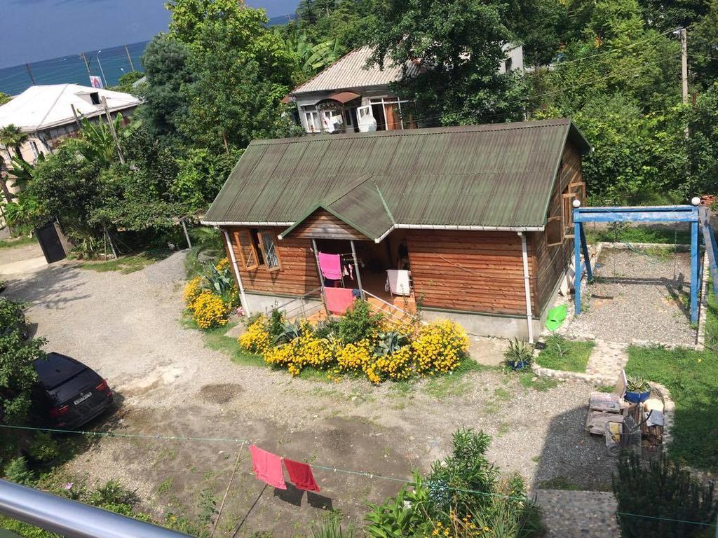 Wooden Cottage Makhinjauri Bagian luar foto