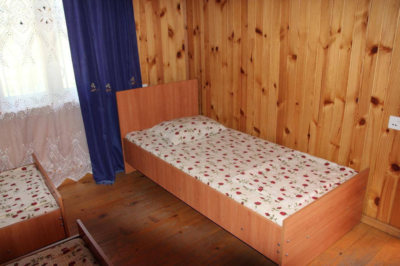 Wooden Cottage Makhinjauri Bagian luar foto
