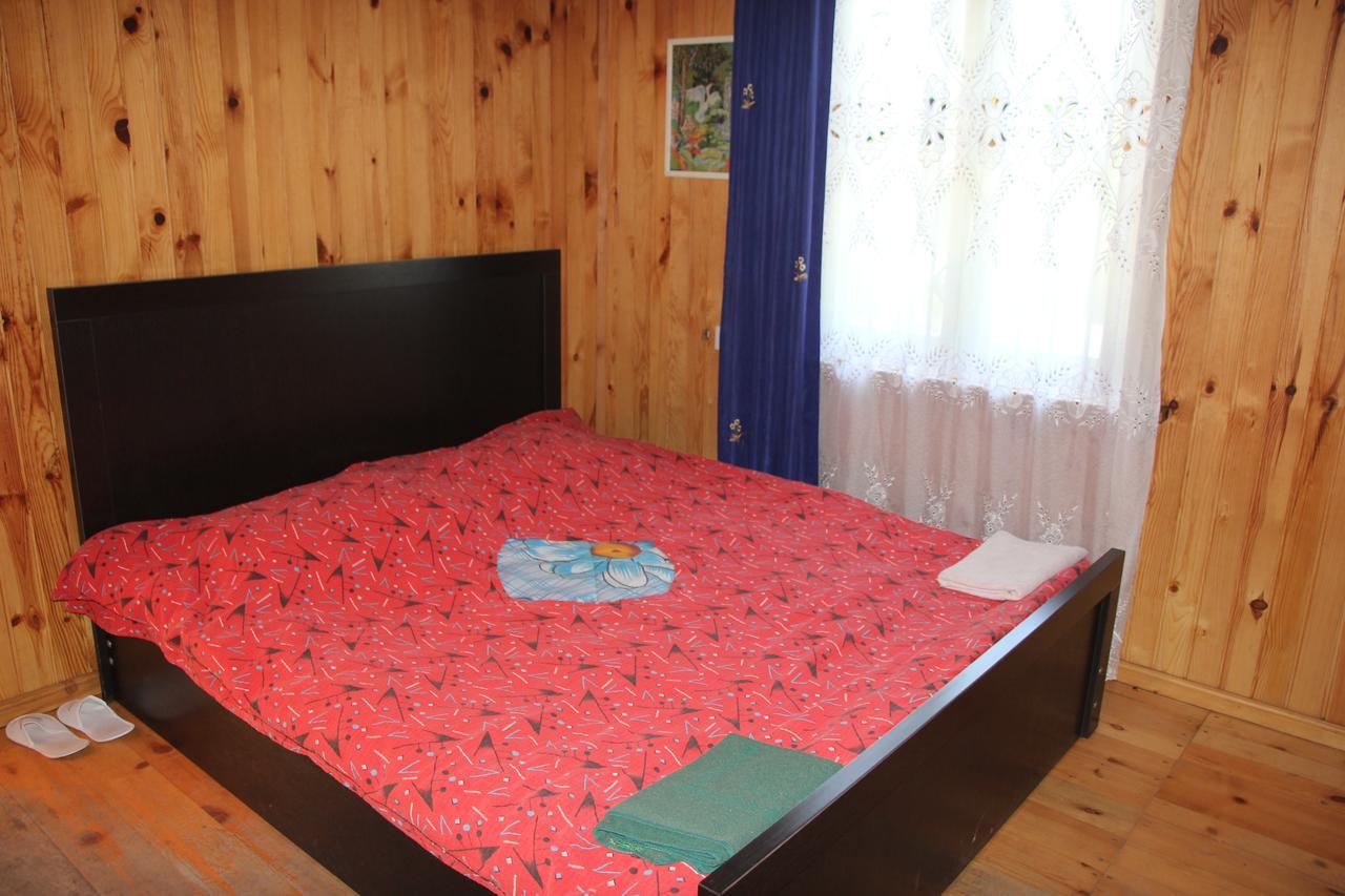 Wooden Cottage Makhinjauri Bagian luar foto