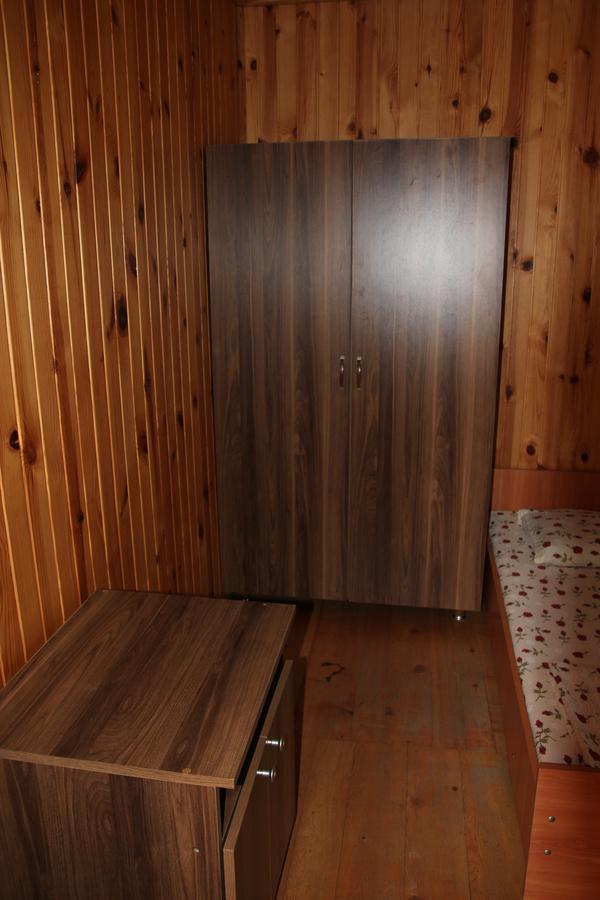 Wooden Cottage Makhinjauri Bagian luar foto