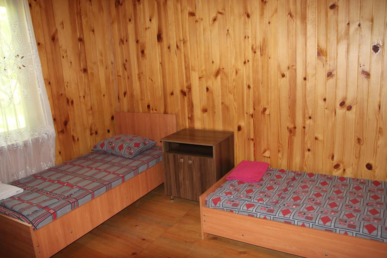 Wooden Cottage Makhinjauri Bagian luar foto