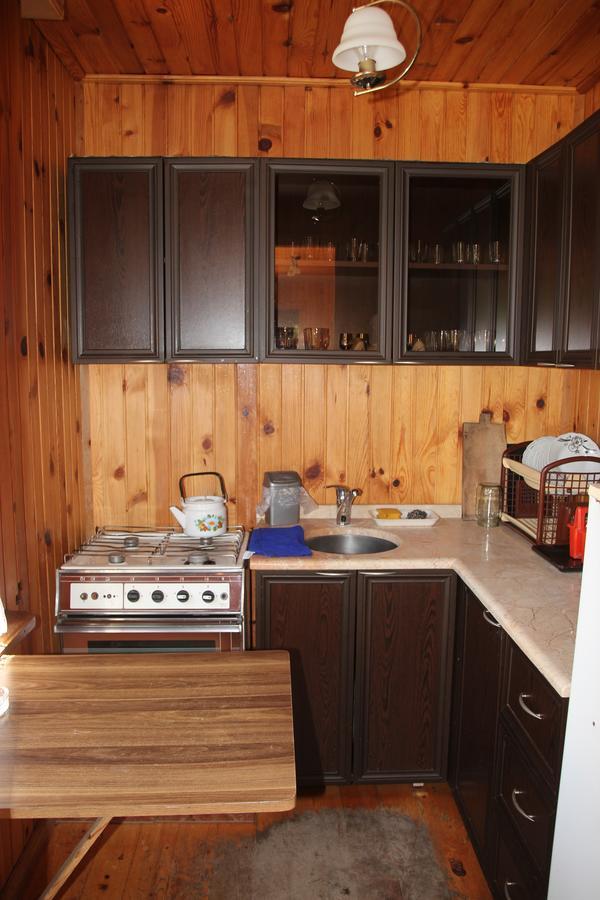 Wooden Cottage Makhinjauri Bagian luar foto