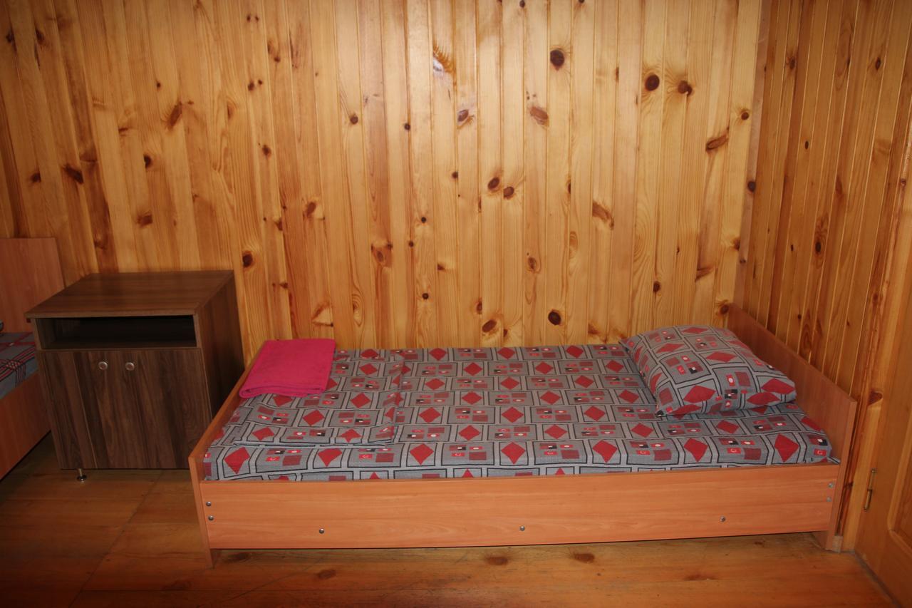 Wooden Cottage Makhinjauri Bagian luar foto