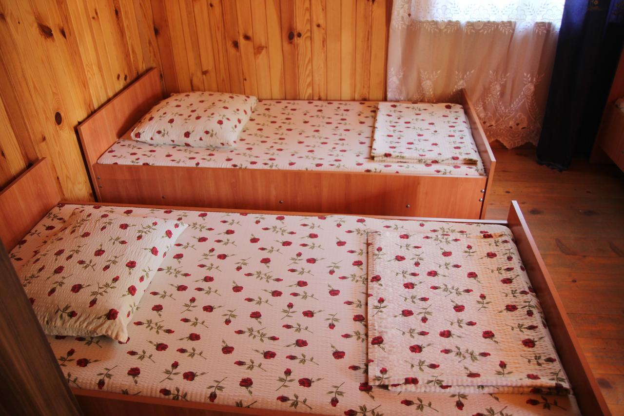 Wooden Cottage Makhinjauri Bagian luar foto